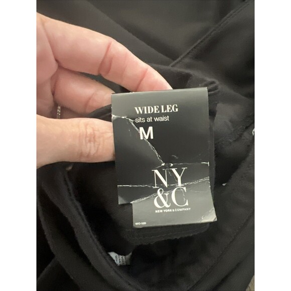 NWT NEW YORK & Co Pull On Black Wide Leg Pointe Pants Size Medium - Picture 3 of 7
